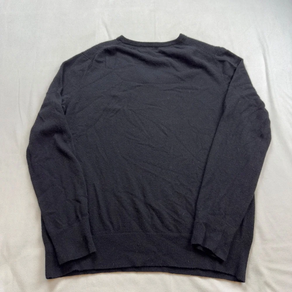 Banana Republic Men's Large V Neck Sweater Black Italian‎ Yarn Merino Wool Blend
